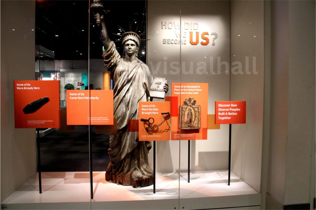 
Smithsonian Exhibits